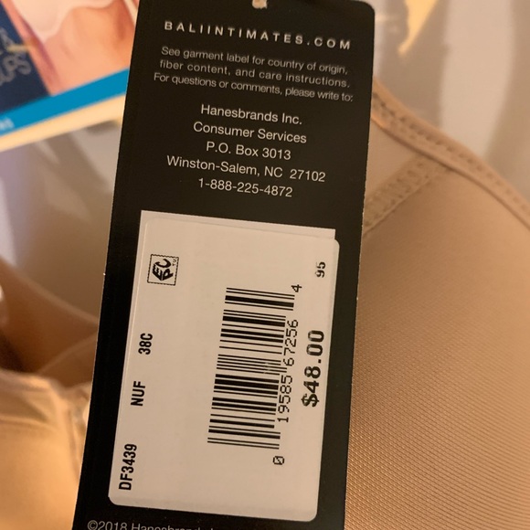 Bali Ultra Light Smoothing Underwire Bra. 38C. Light tan. - Picture 4 of 5